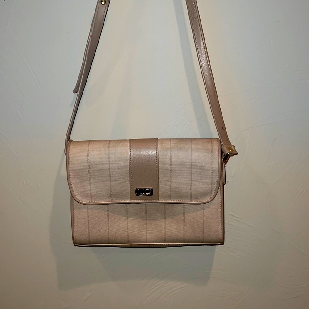 Nice Liz Claiborne purse